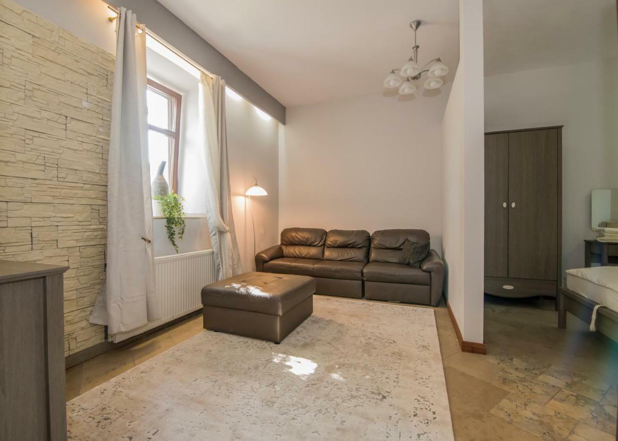 Apartamenty Na Warszawskiej Sieradz Exterior photo