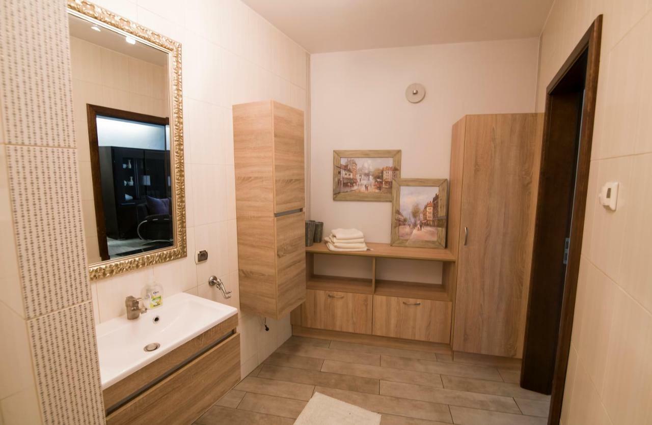 Apartamenty Na Warszawskiej Sieradz Exterior photo