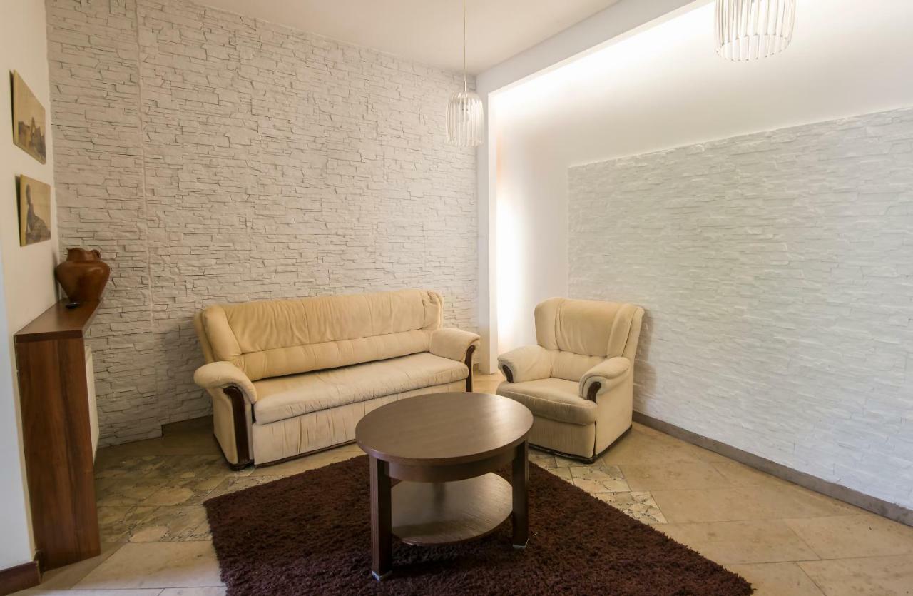 Apartamenty Na Warszawskiej Sieradz Exterior photo
